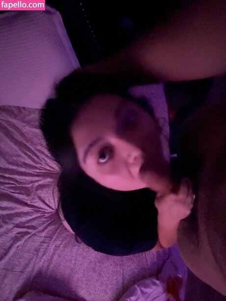 ajulycancer model hd photo