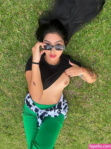 Daniela Saa model nice images