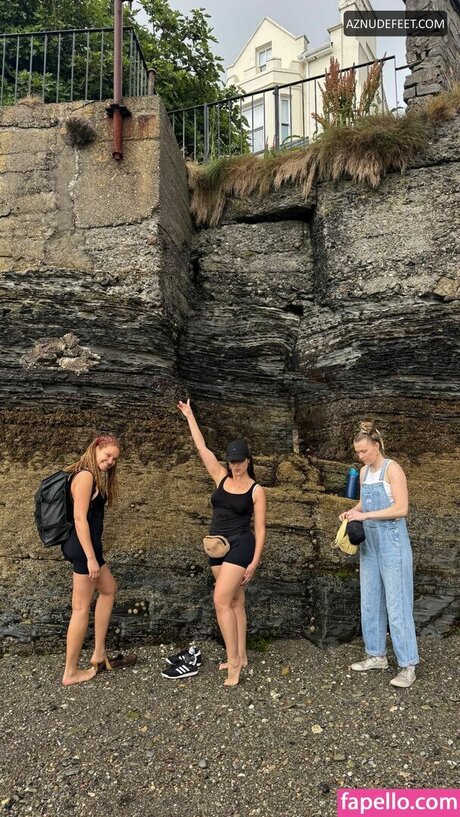 Ayoola Smart sex model images