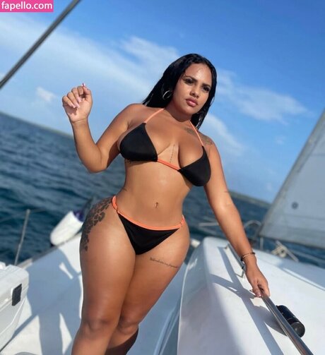 Luna Cruz xxx actress pics