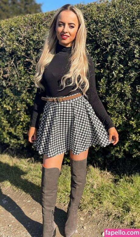 Eleanorruthwilliams beautiful pornstar pictures