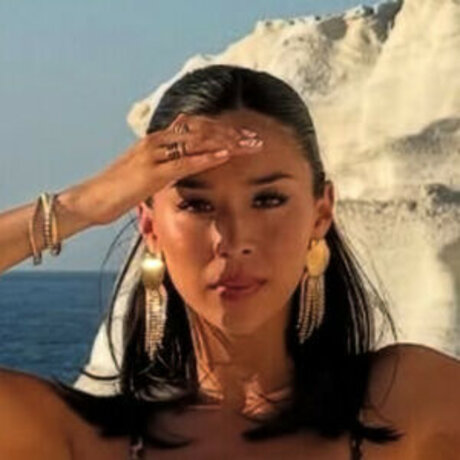 Lauren Wolfe star top archive