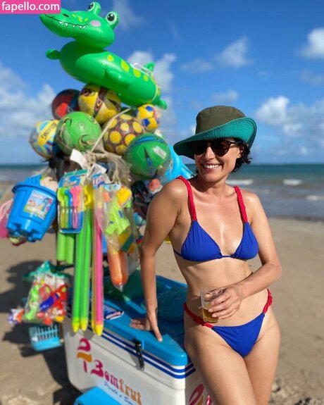 Manuela Do Monte pornstar perfect img