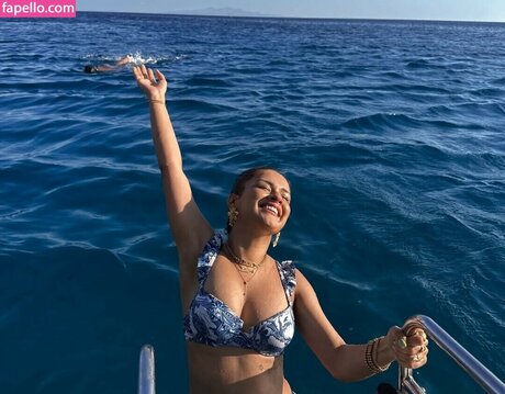 squirting onlyfans pretty picture