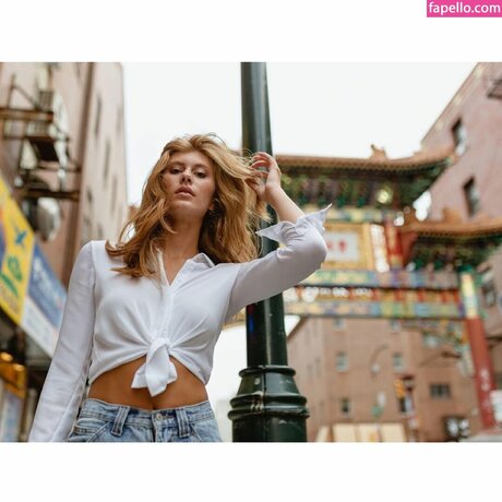 Brianna Duffield nude star img