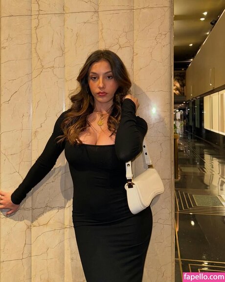 Nihad Sadat pornstar hd gallery