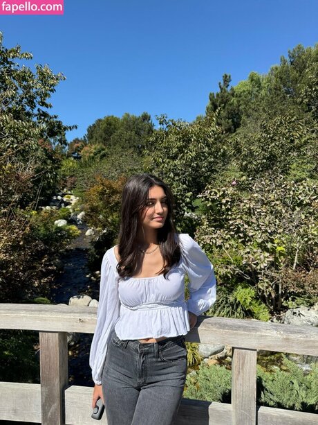 Juliette Arz beautiful model pics