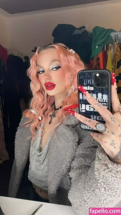 hairy legs onlyfans hd photo