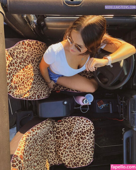 Leeana Houston star beautiful picture