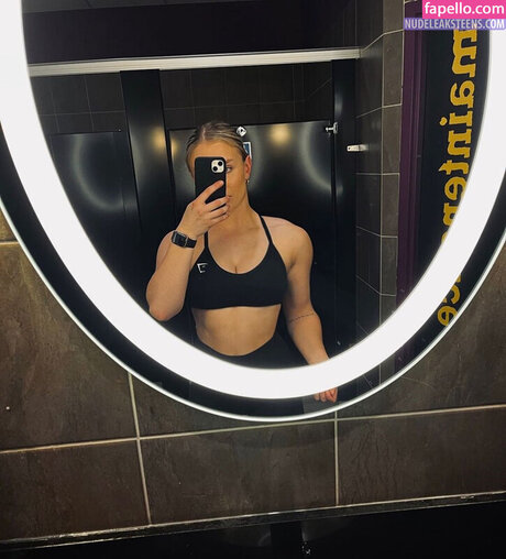 Leeana Houston pretty model photos