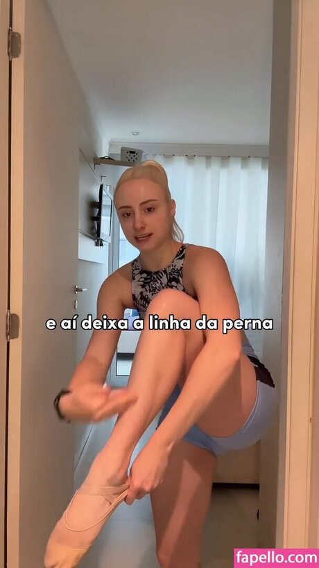 Renata Schneider adult model photos