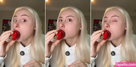 Renata Schneider erotic model photos