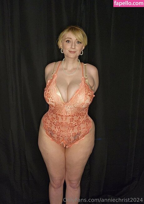 Annie Christ model perfect photos