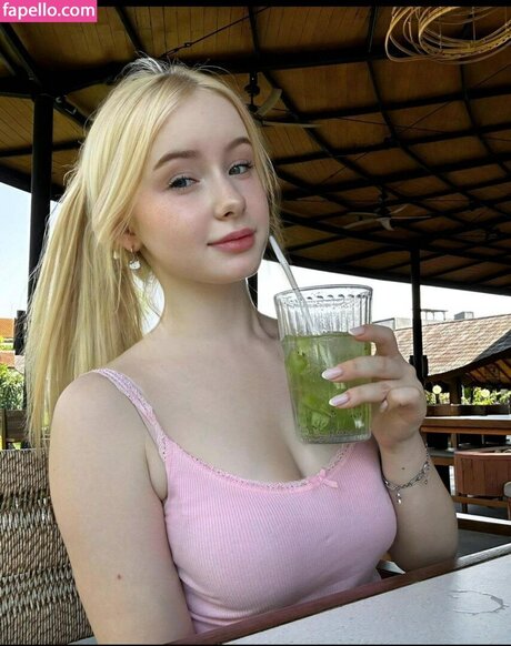 big tits mom onlyfans nice pic