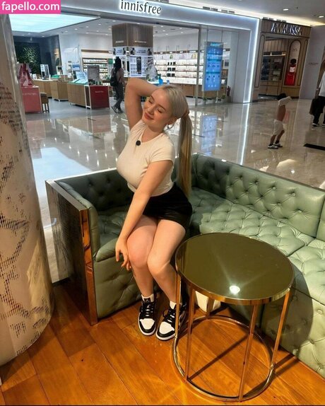 Bulebarbie official nudes pornstar img