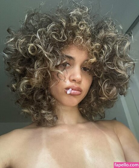 Maleigh Zan art star picture