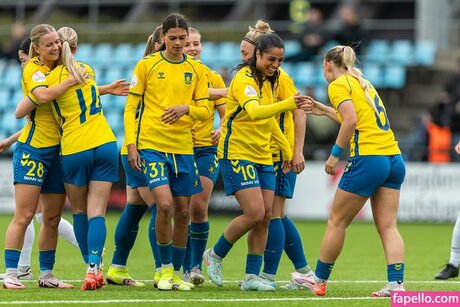 Julie Jorde star free galleries