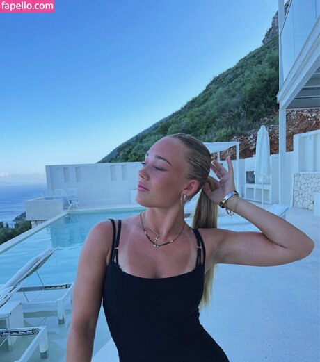 Julie Jorde top pornstar photo