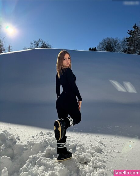 Marina Jotanovic hot actress archive