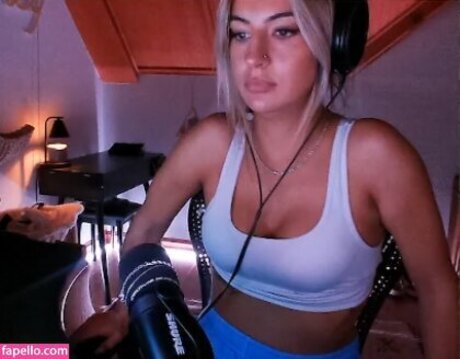 Honeyxxo perfect actress pics