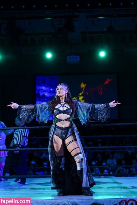 Lena Kross free model pictures