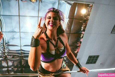 Lena Kross art model images