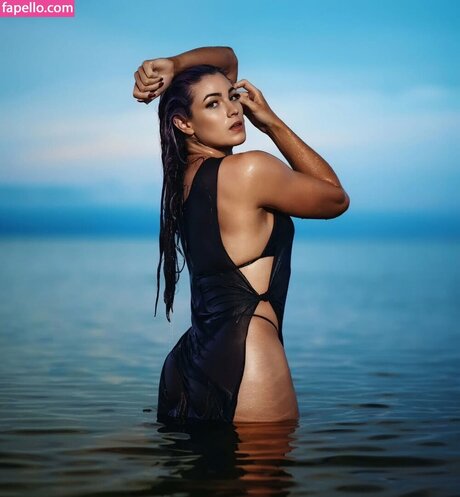 Lena Kross hot model pictures