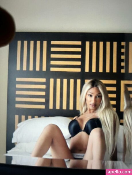 thick latina milf onlyfans nudes picture