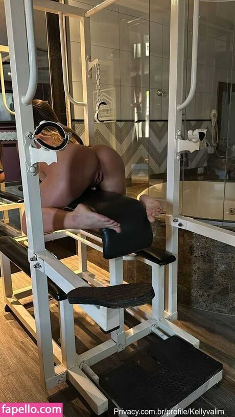 Kelly Valim erotic star pic