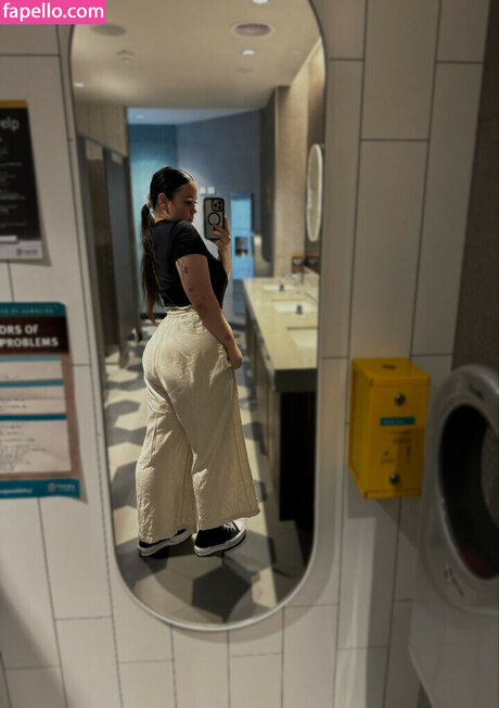 maddiewort_ nice model pic