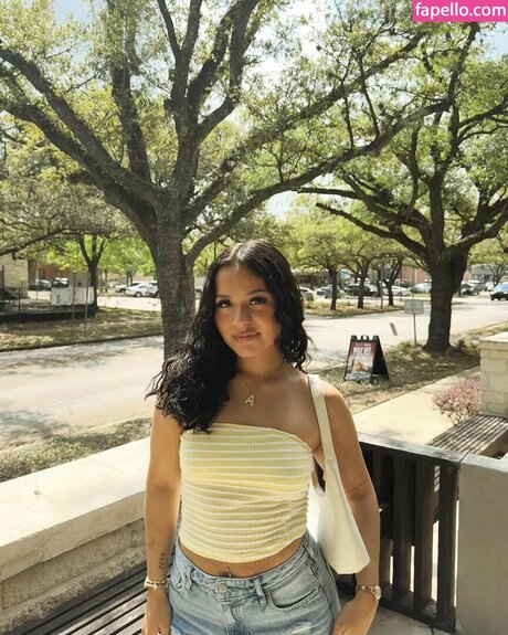 Aracelyanahiii xxx actress pictures