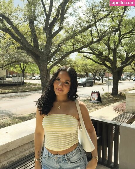 Aracelyanahiii porn actress image