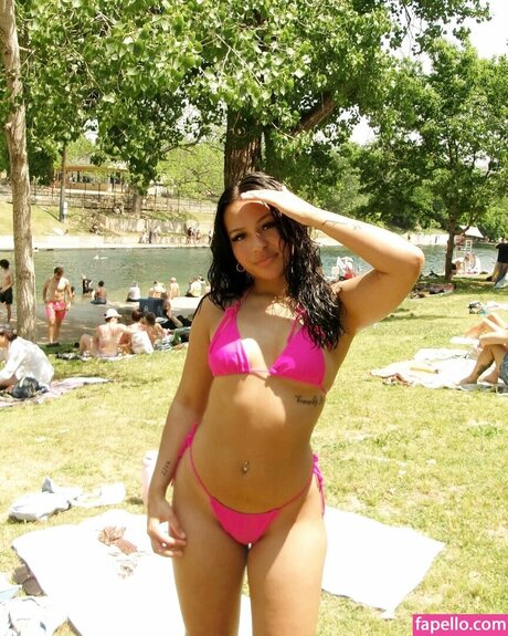 Aracelyanahiii pornographic actress photo