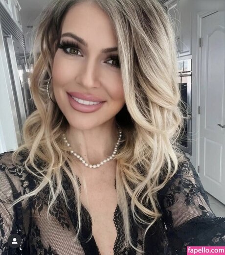 Gigi Dior nice pornstar gallery