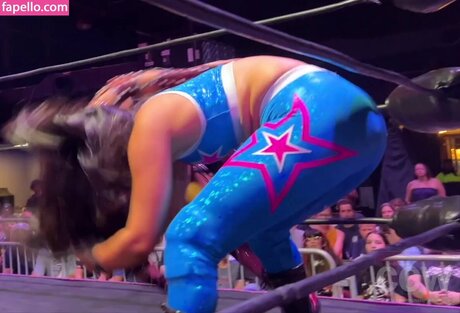 Izzy Moreno hd pornstar gallery