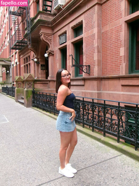 Izzy Moreno star best pic