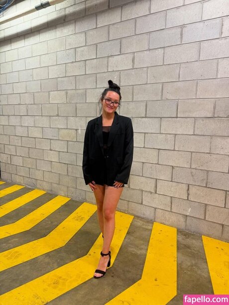 Izzy Moreno model free images