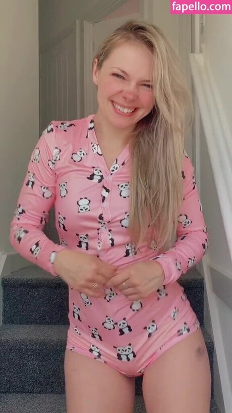 blowjob milf onlyfans art naked pics