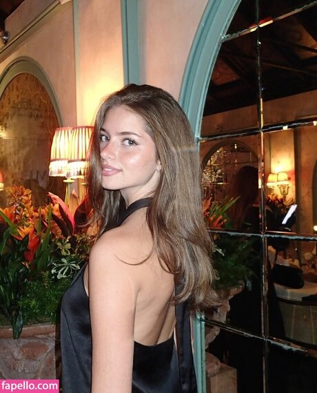 Lucia Ferrato pornstar naked pics