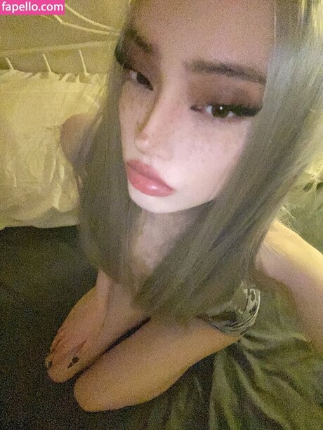 Eieniffy pornstar sexy pictures