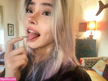 Eieniffy free pornstar photo