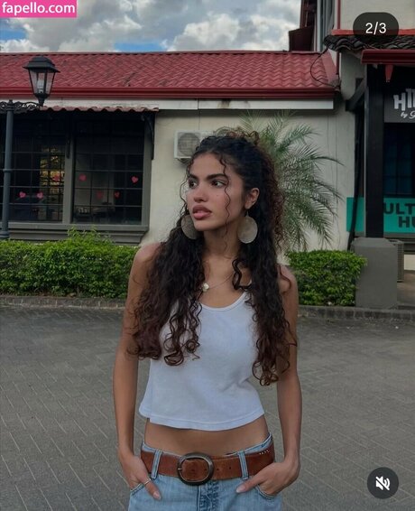 Keilani Lizbeth model beautiful photos