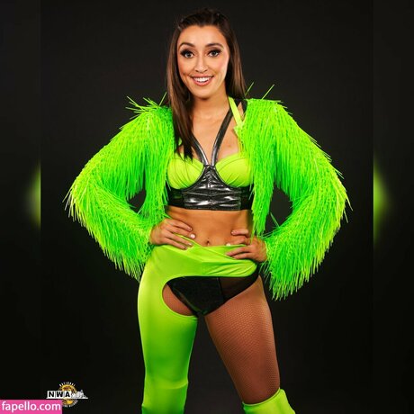 Wren Sinclair star xxx pics