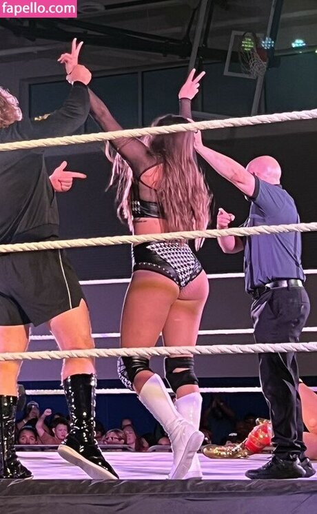 amateur mom onlyfans naked image