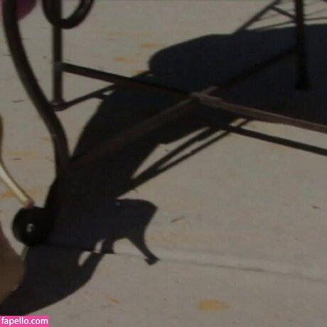 Leenuh Rae art model photos