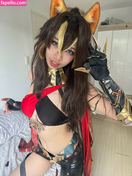 Kettsley erotic model img