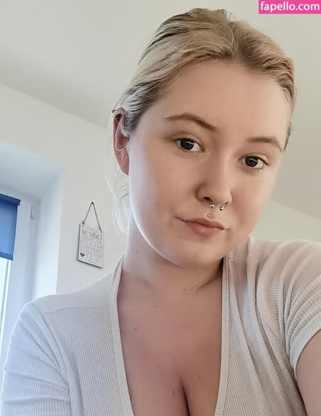 Ersties hot model photo