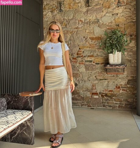 blonde young onlyfans nice pics