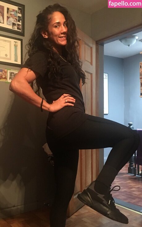 Amanda Serrano pornstar img