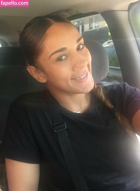 Amanda Serrano beautiful pornstar photos